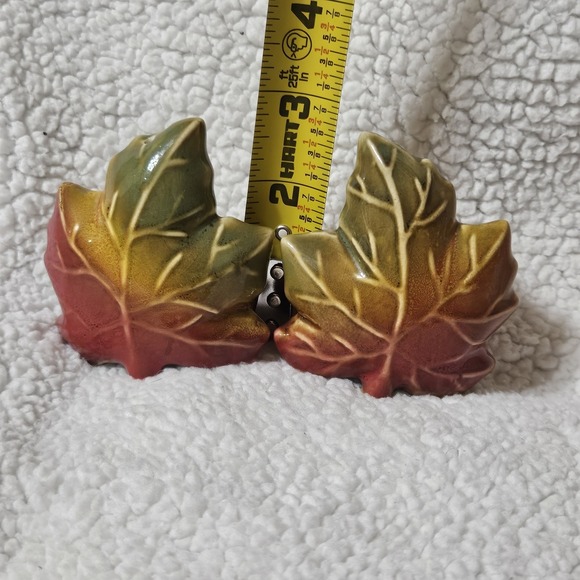 Vintage Ceramic Pottery Maple Leaf Salt & Pepper Shakers Fall Ombre Thanksgiving - Picture 8 of 8